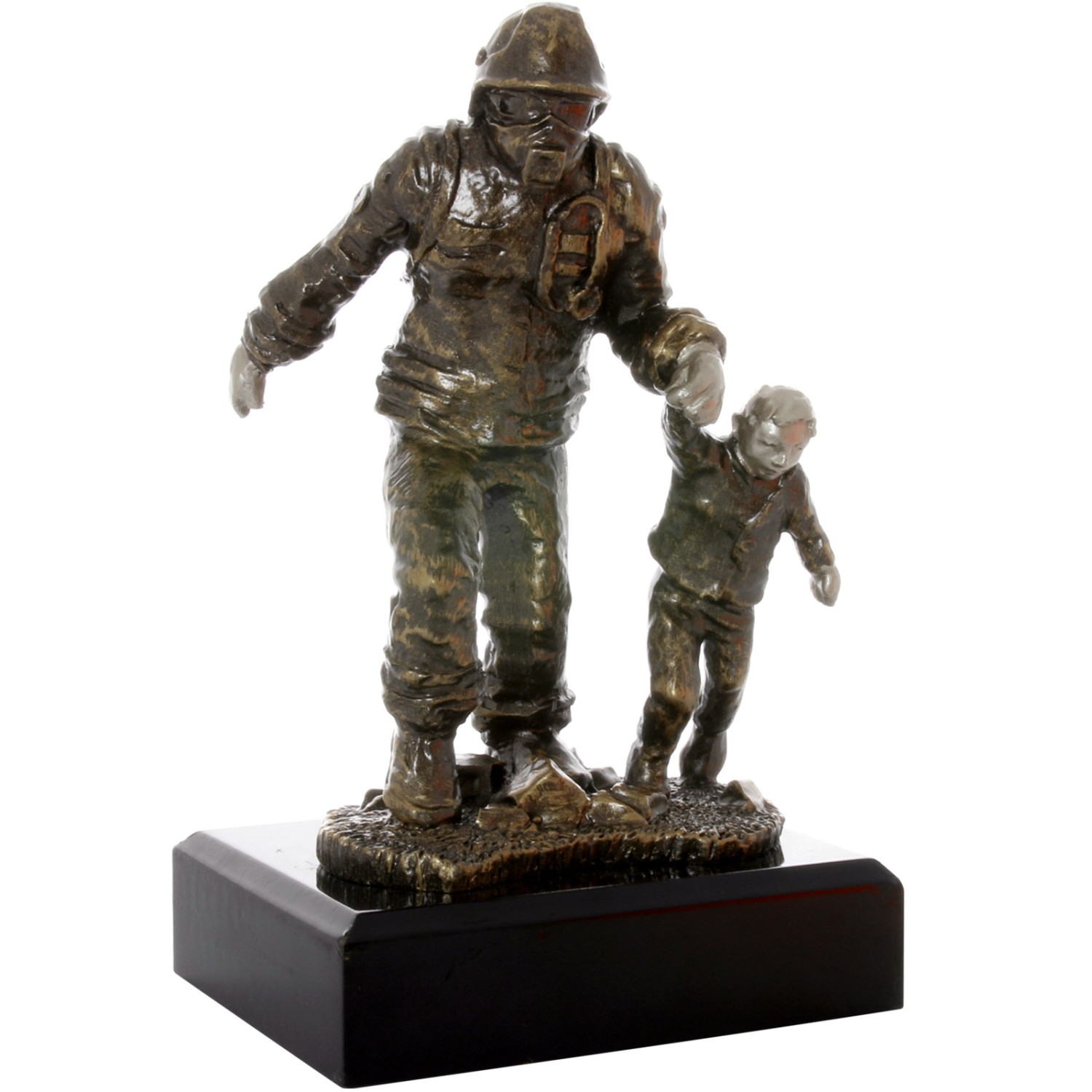 1. Foto Pokal Figur Feuerwehrmann mit Kind Retter Feuerwehr mit Gravur